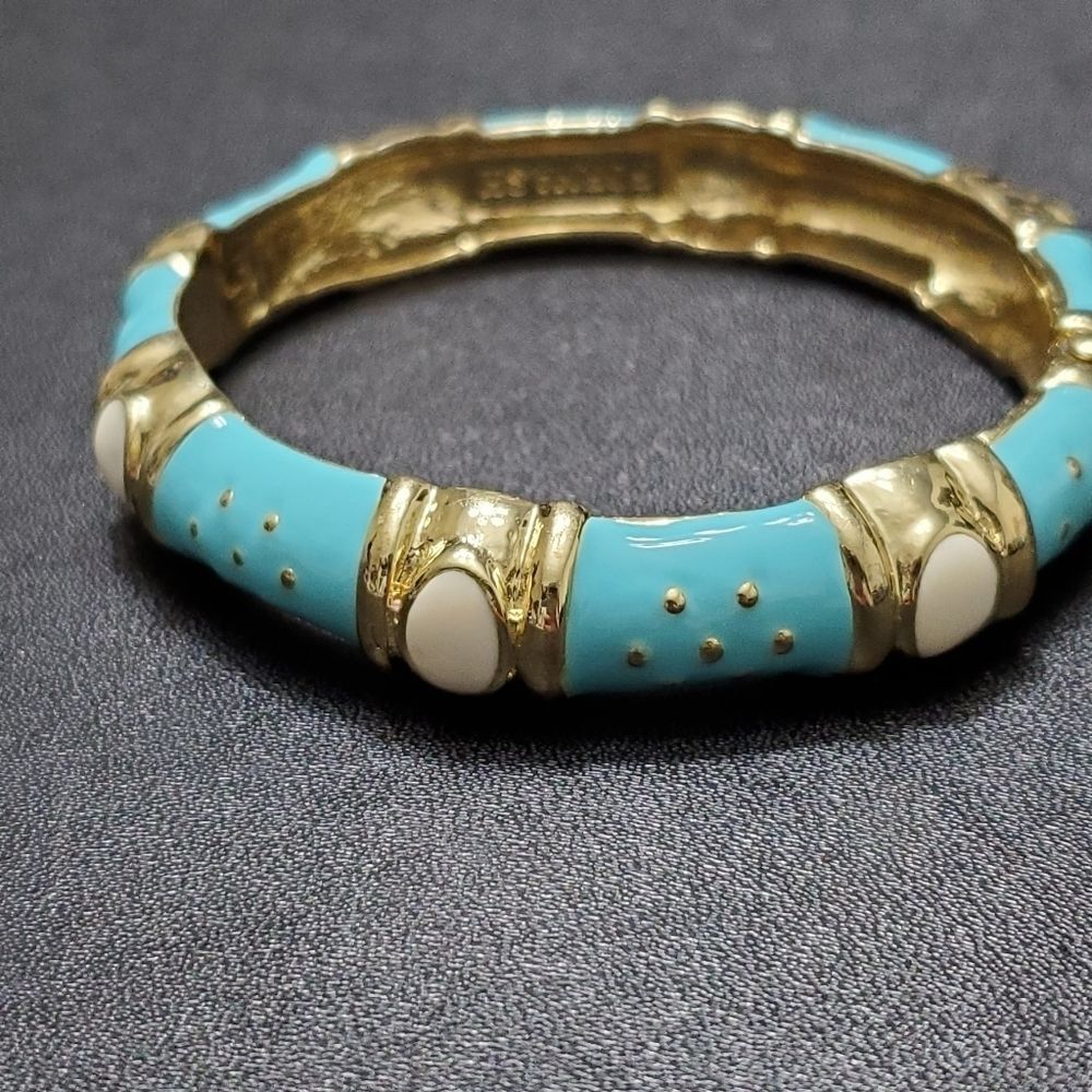 *Sale* Fornash blue, white and gold tone bangle 7.25"